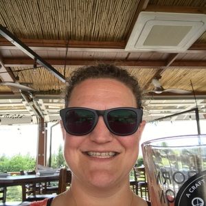 Meet your Posher, Angie